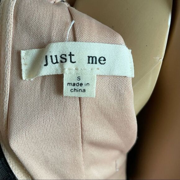 Just Me Sleeveless Plunging Neckline Mini Dress Black Lace Over Nude Size Small - Picture 10 of 14